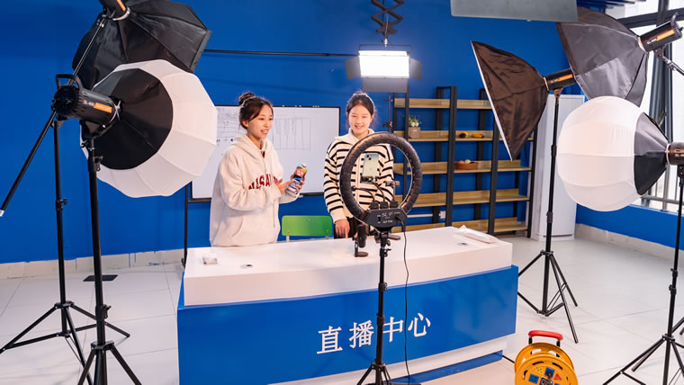 合肥工贸技工学校